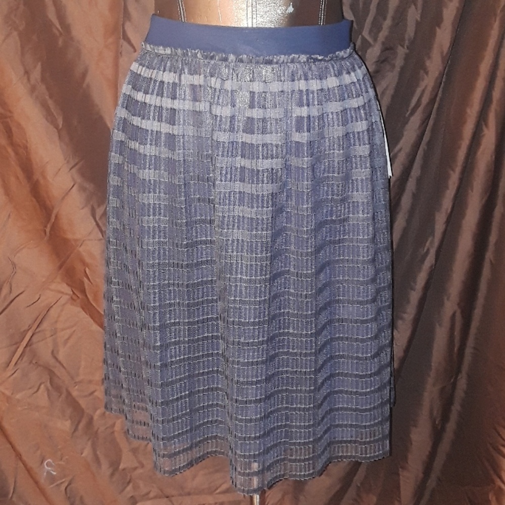 Signature Studio Lovely A-line Lace Lined Pleated Zipper Skirt Navy Blue & Gray!